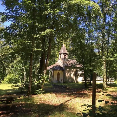 Champenois Les Voisins Dom wakacyjny Cunfin