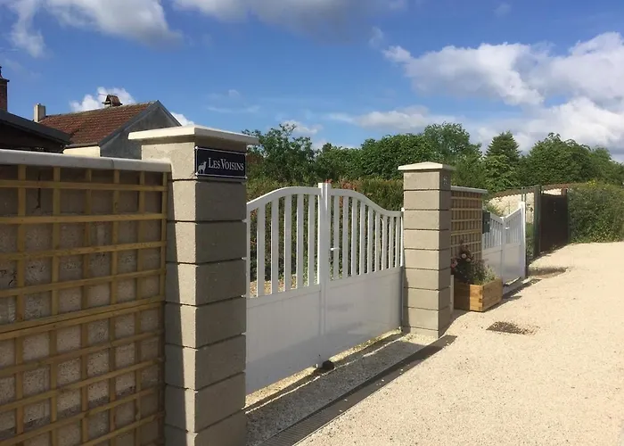 Champenois Les Voisins Holiday home *